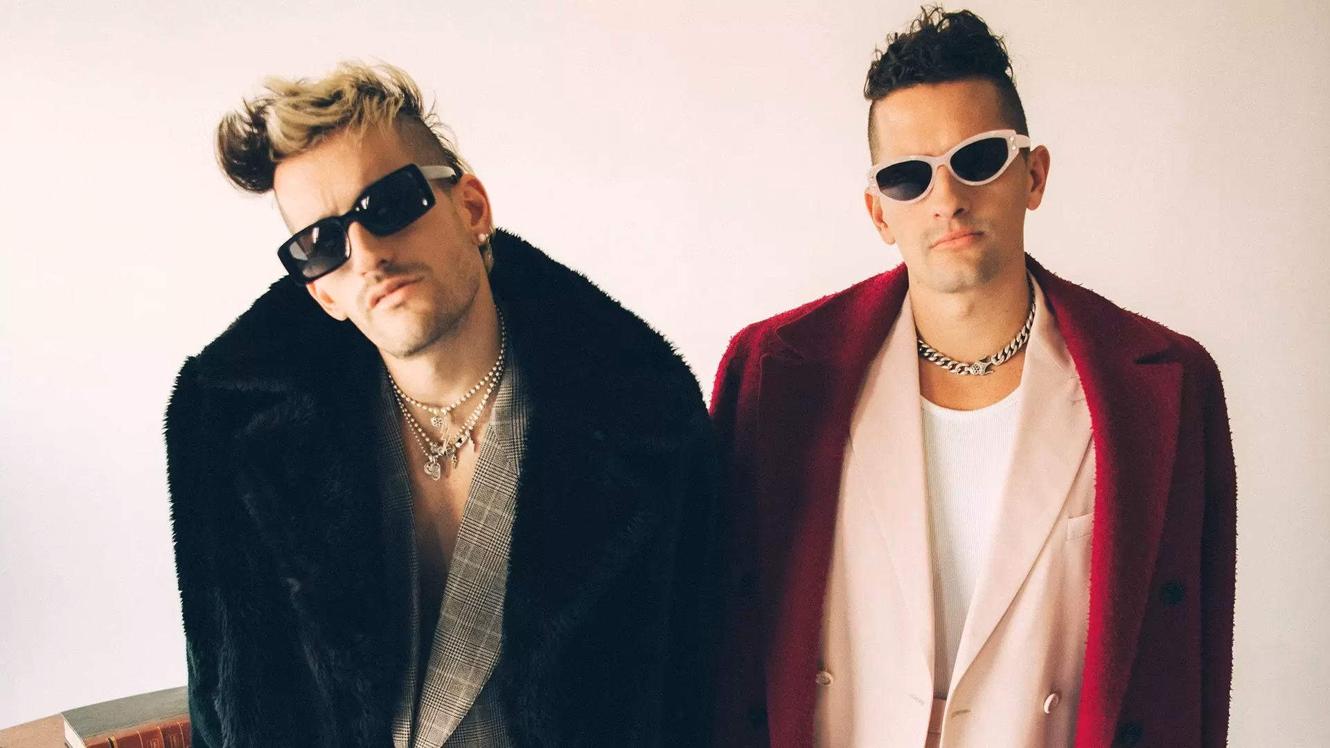 It Goes To 11: Brother Duo Mau Y Ricky Introduce The Instruments That Remind Them Of Their Latin Pop Star Father
