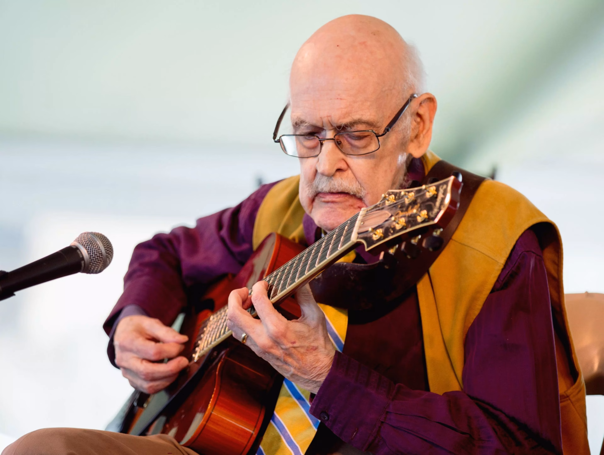 Jim Hall Dies