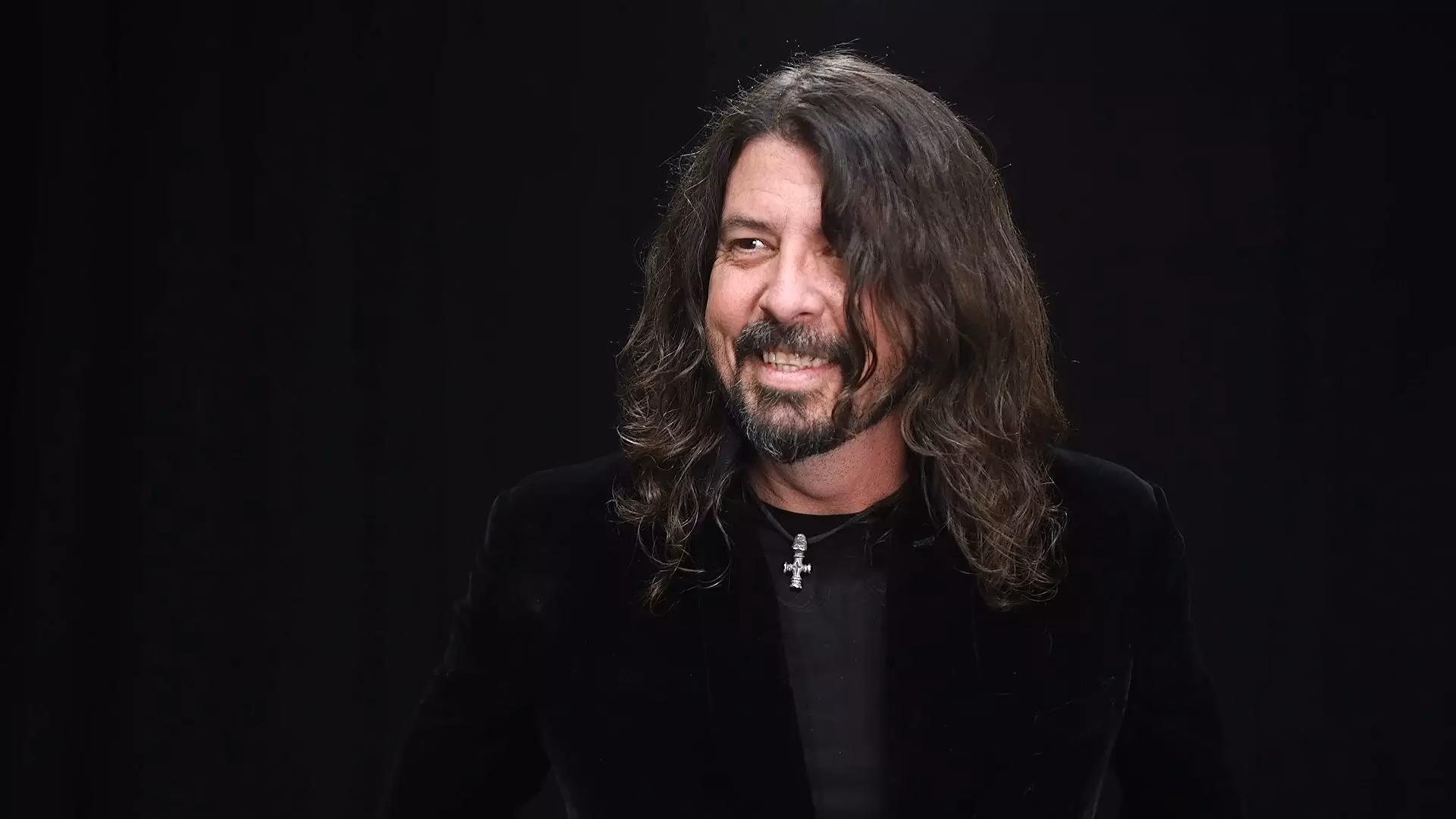 Dave Grohl Tells The Story Of Jamming With Prince, Talks Growing Up To His Records
