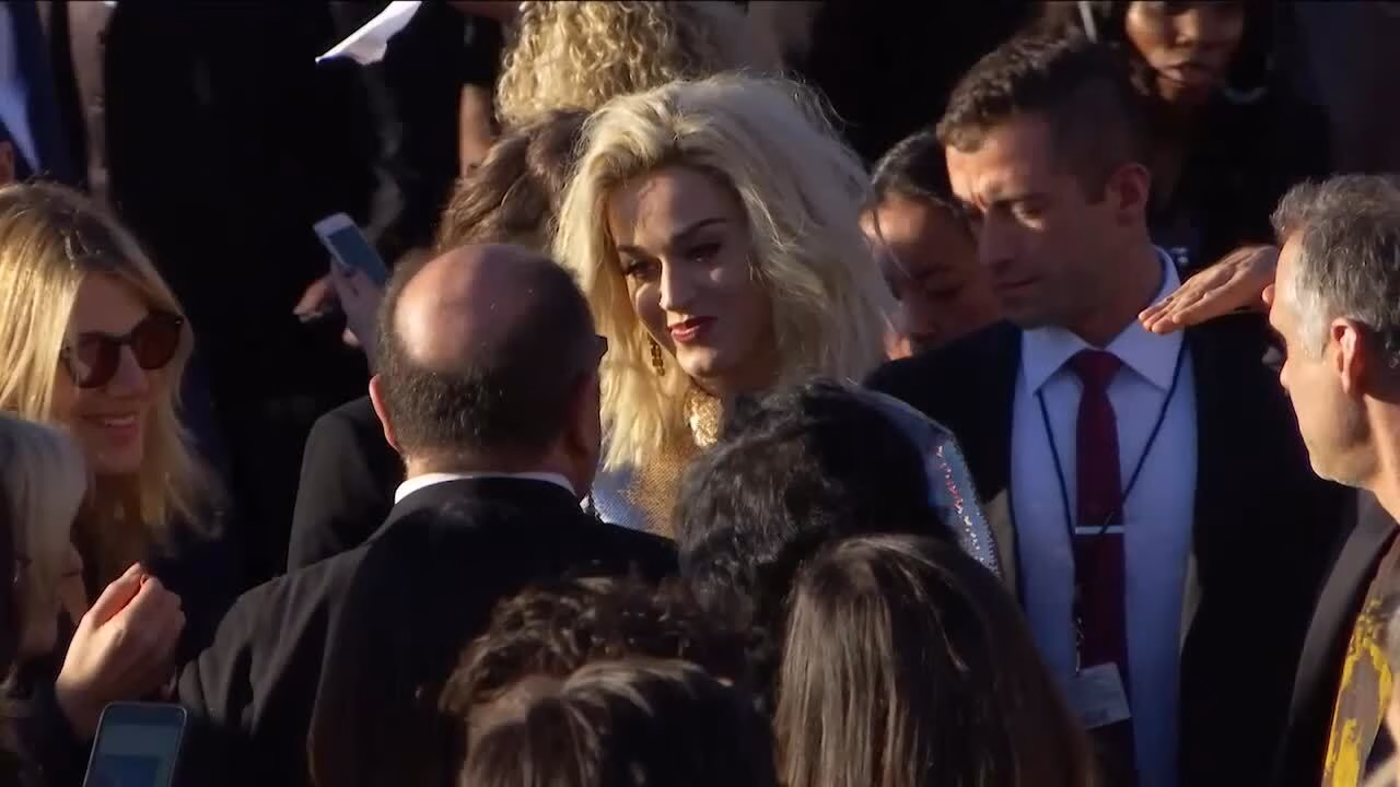 Katy Perry: GRAMMY Limo Cam