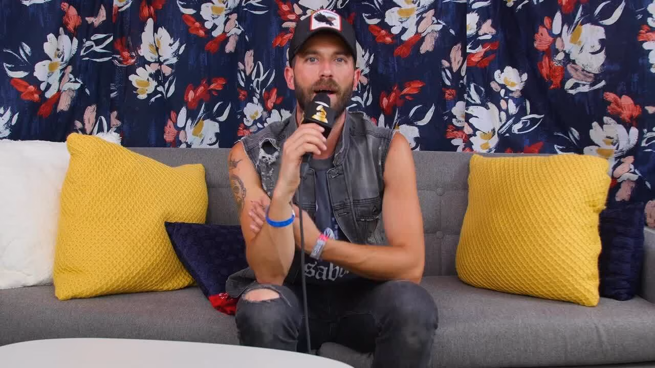 Mondo Cozmo Talks “Shine” Single, ‘Plastic Soul’ Debut Album