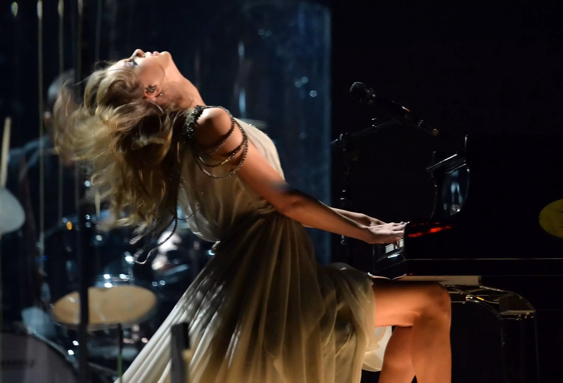 Taylor Swift, Headbanging And The GRAMMY Effect