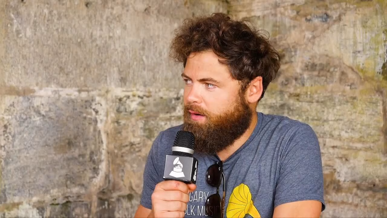 Passenger Talks Performing At Newport Folk & ‘Runaway’