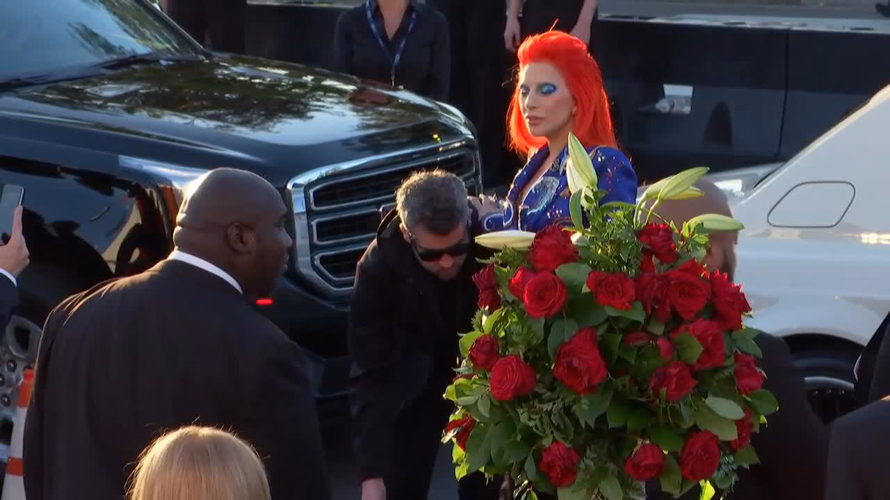 Lady Gaga: GRAMMY Limo Cam