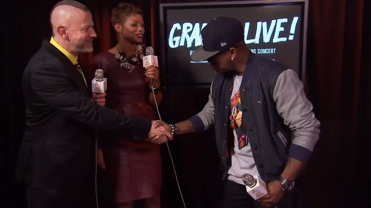 Ne-Yo backstage at “The GRAMMY Nominations Concert Live!!”