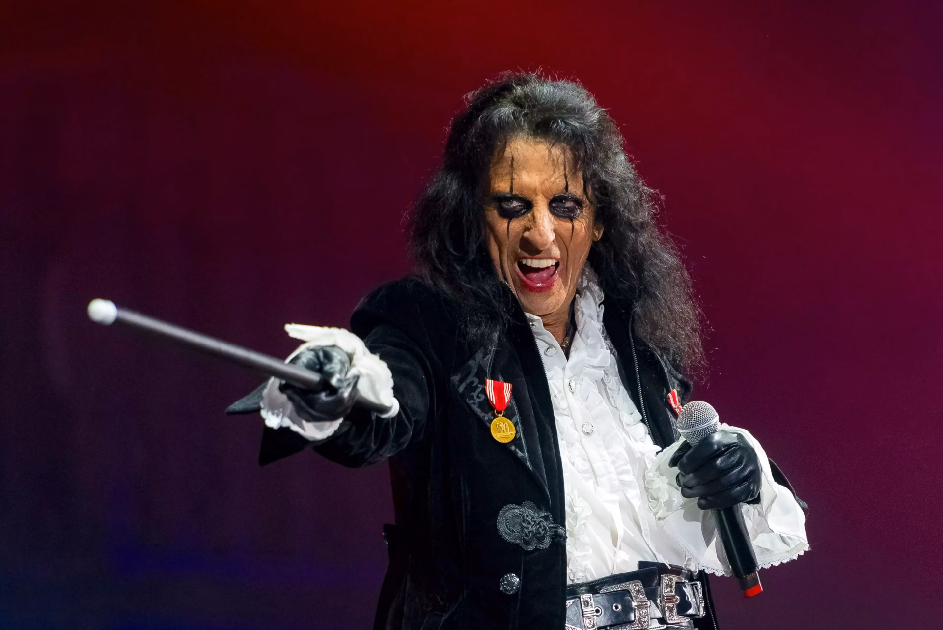 Living Legends: Alice Cooper On His Band’s Reunion, Ozzy Osbourne Kinship & Famous “Muppet Show” Cameo