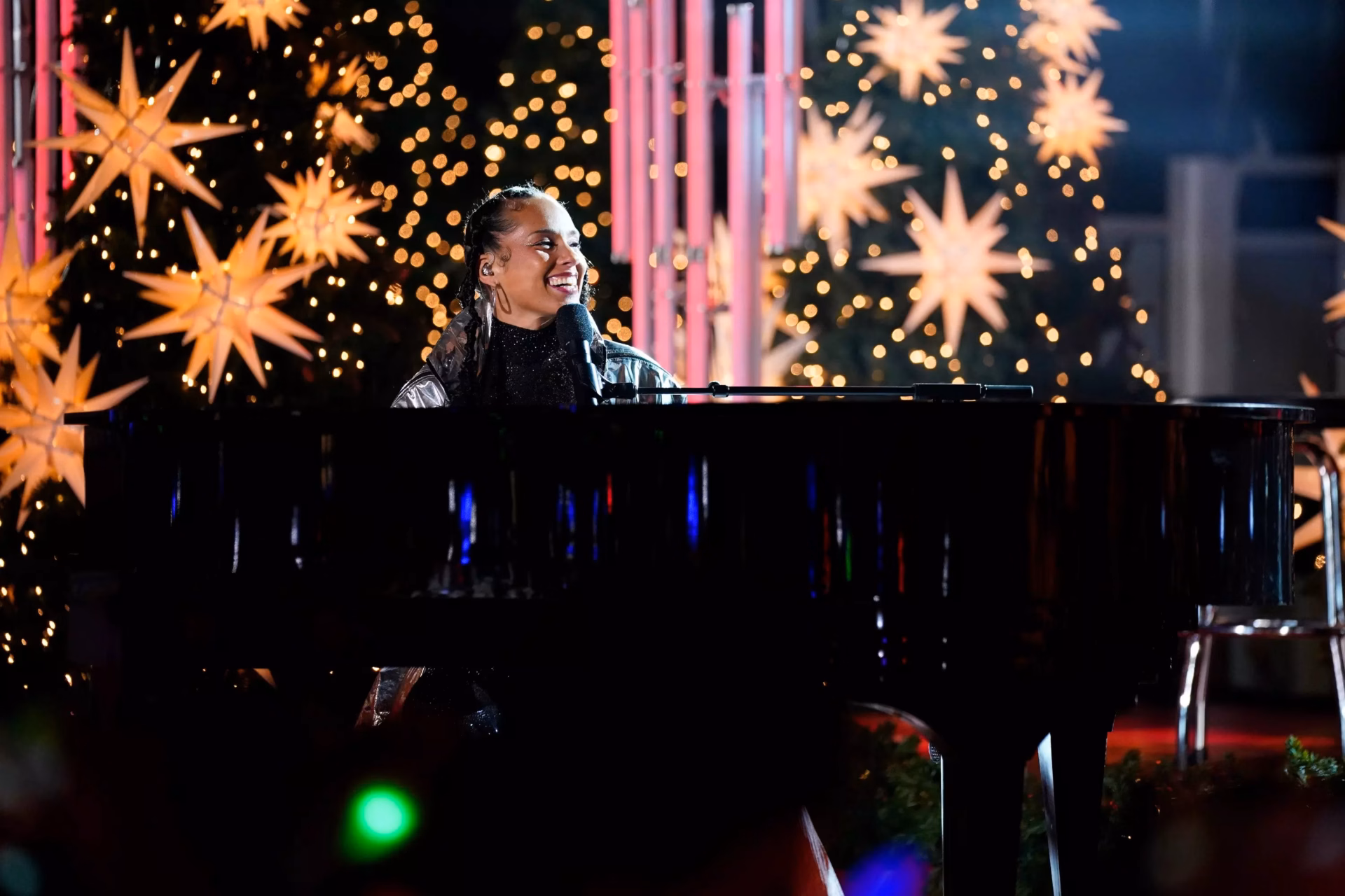 Listen: Get Jolly With New Holiday Music From Dolly Parton, Phoebe Bridgers, Pentatonix, Alicia Keys & More