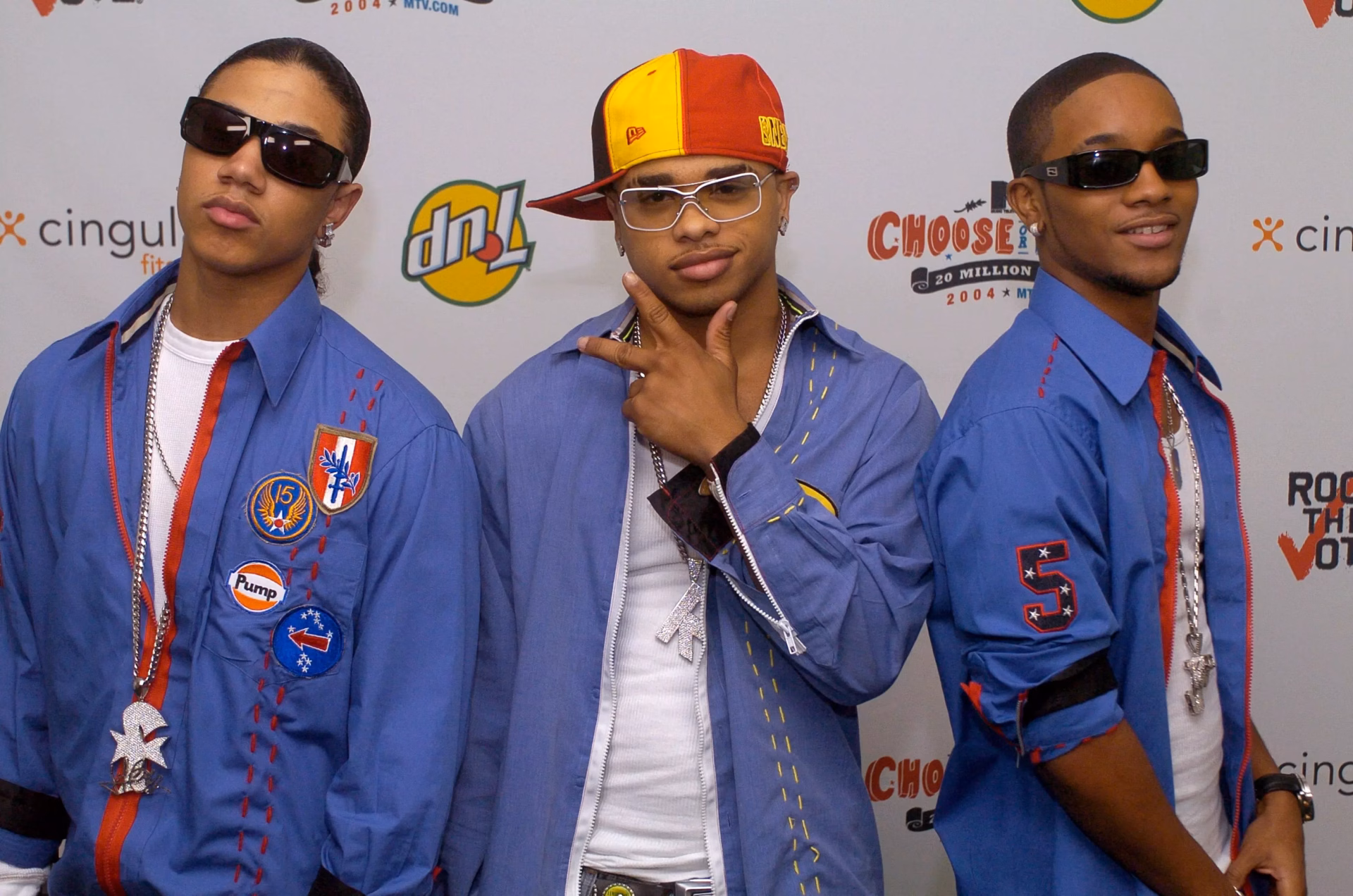 B2K-109935765.jpg