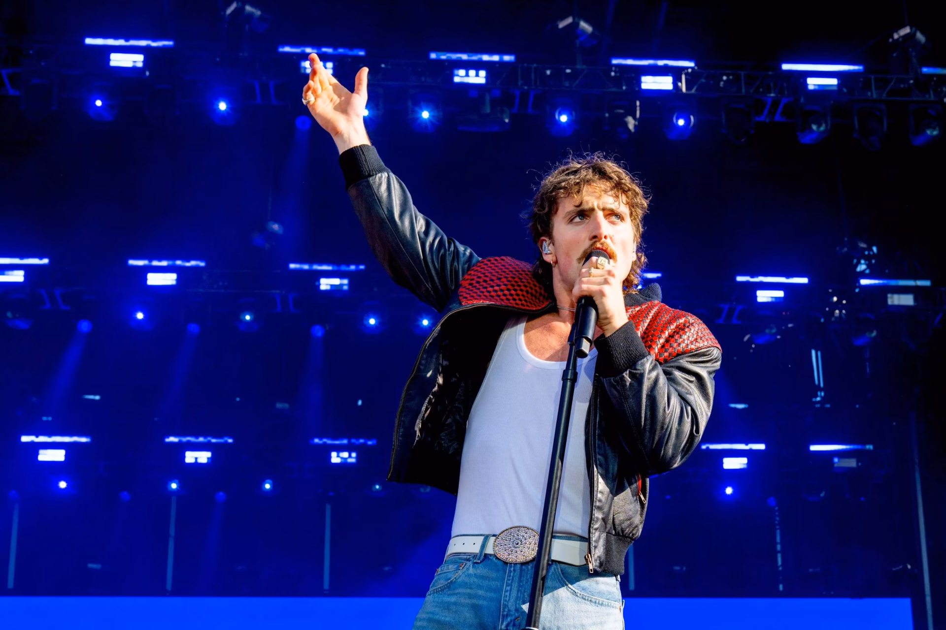 Benson Boone performing at BottleRock Napa Valley 2025