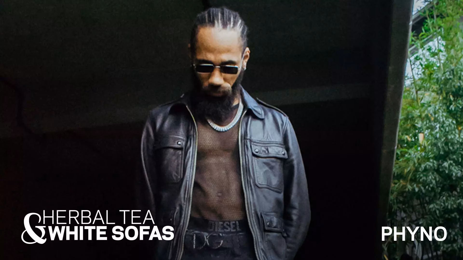 What Items Does Phyno Always Have Backstage? | Herbal Tea & White Sofas