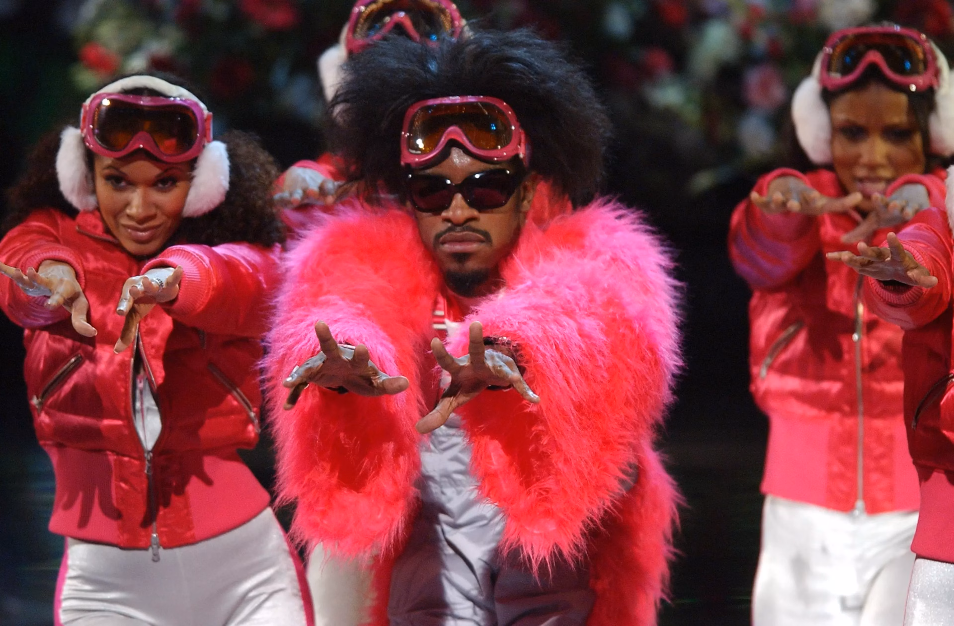 15 Songs That Will Make You Dance And Cry At The Same Time, From “Hey Ya!” To “Dancing On My Own”