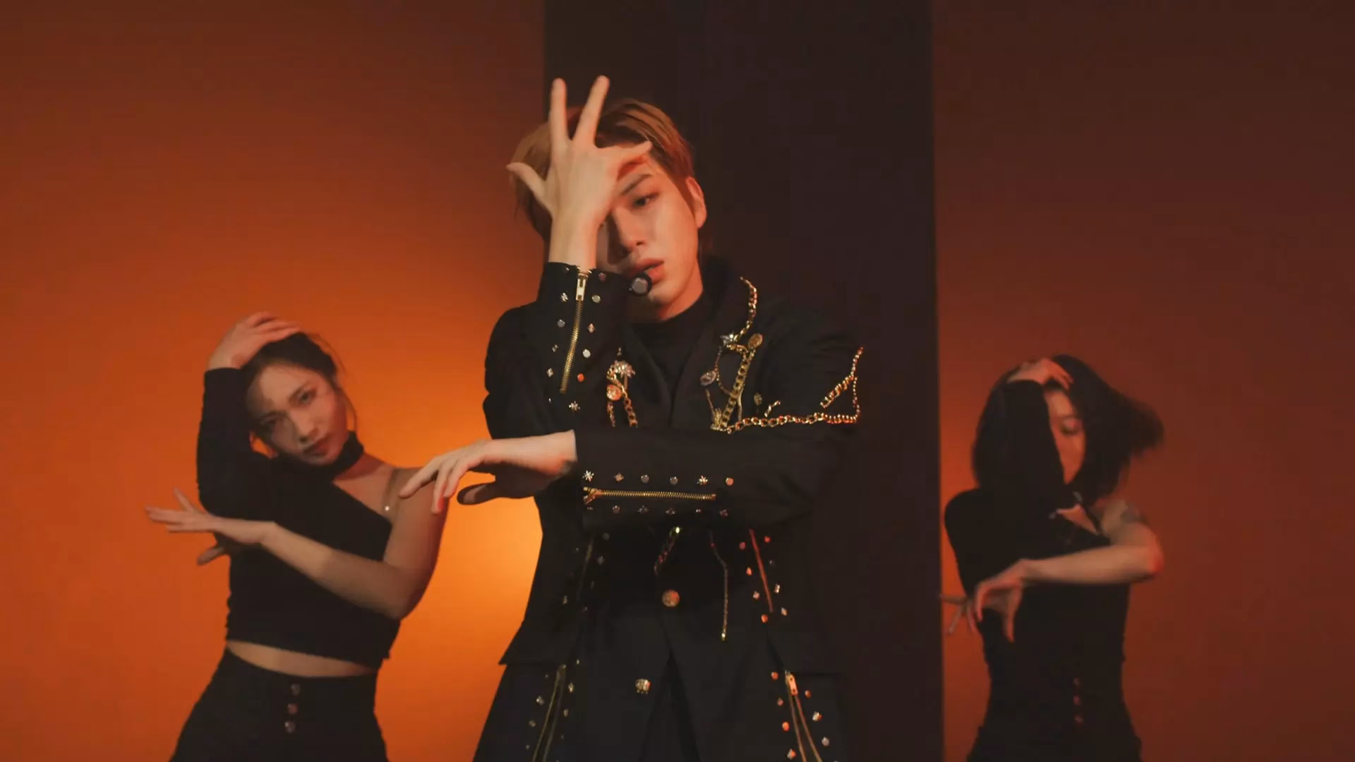 Press Play At Home: Kang Daniel Goes All Out For Jaw-Dropping “Antidote” Performance