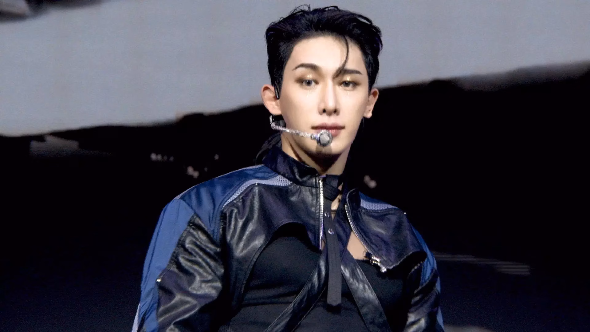 Press Play At Home: Wonho Creates A Dazzling Landscape With His Futuristic “Eye On You” Performance