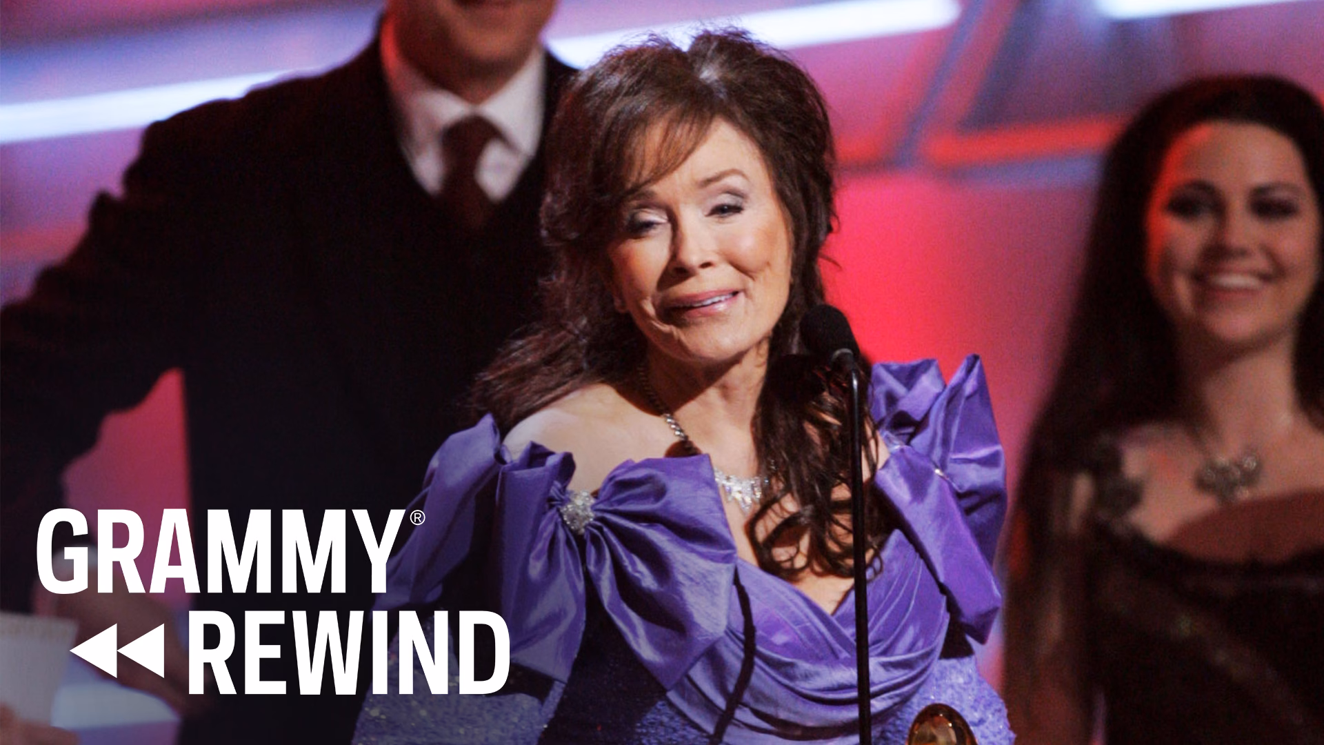 Watch Loretta Lynn Win A GRAMMY For Best Country Album With Jack White For ‘Van Lear Rose’ In 2005 | GRAMMY Rewind