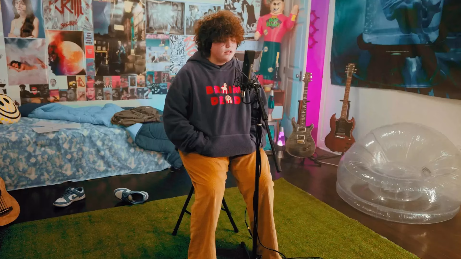 ReImagined At Home: Watch 15-Year-Old Pop Artist Prentiss Perform Plain White T’s’ “Hey There Delilah”