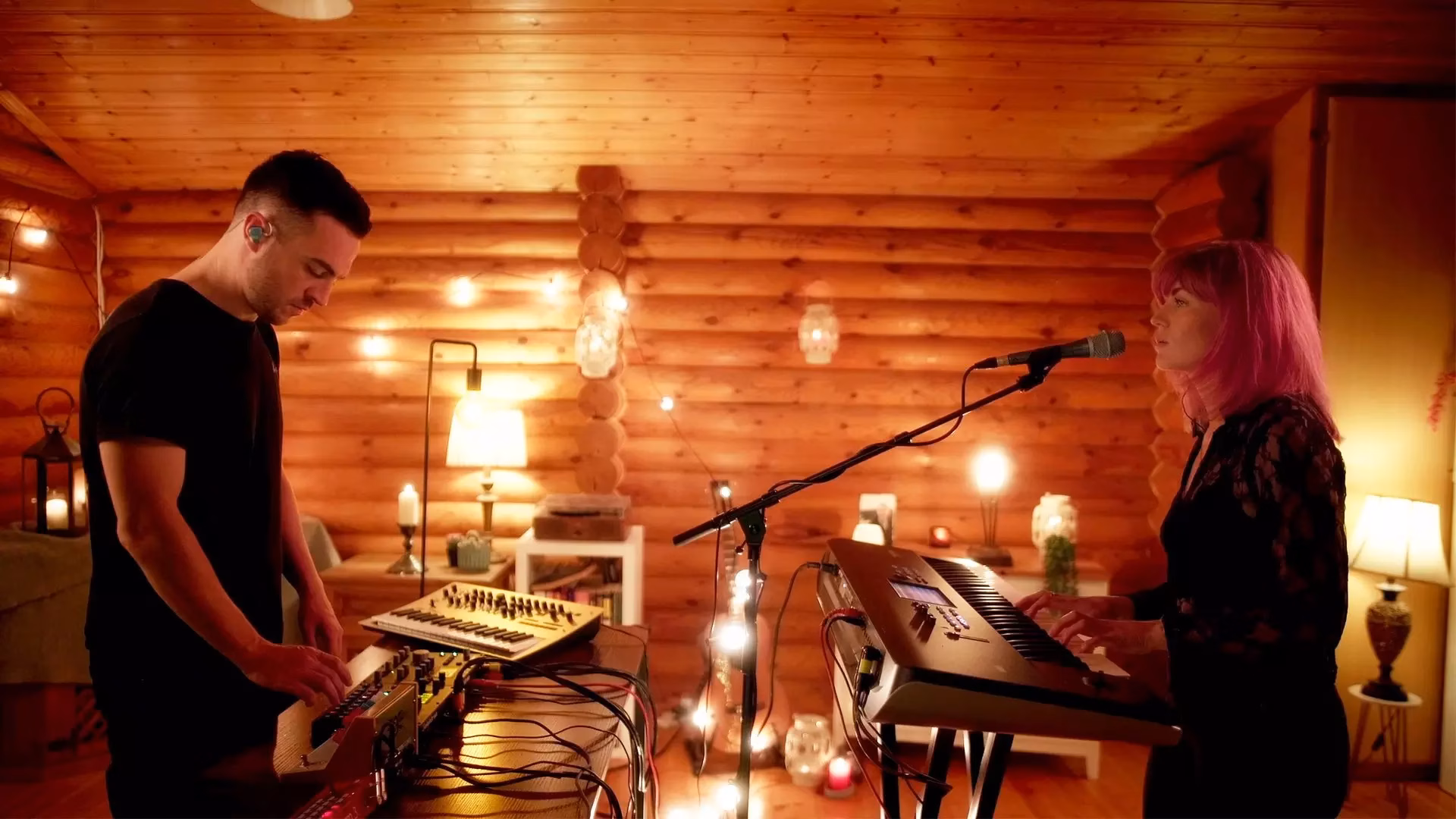 ReImagined: Brand-New Irish Duo Where The Waters Meet Debut With A Shimmering Cover Of Kim Carnes’ “Bette Davis Eyes”