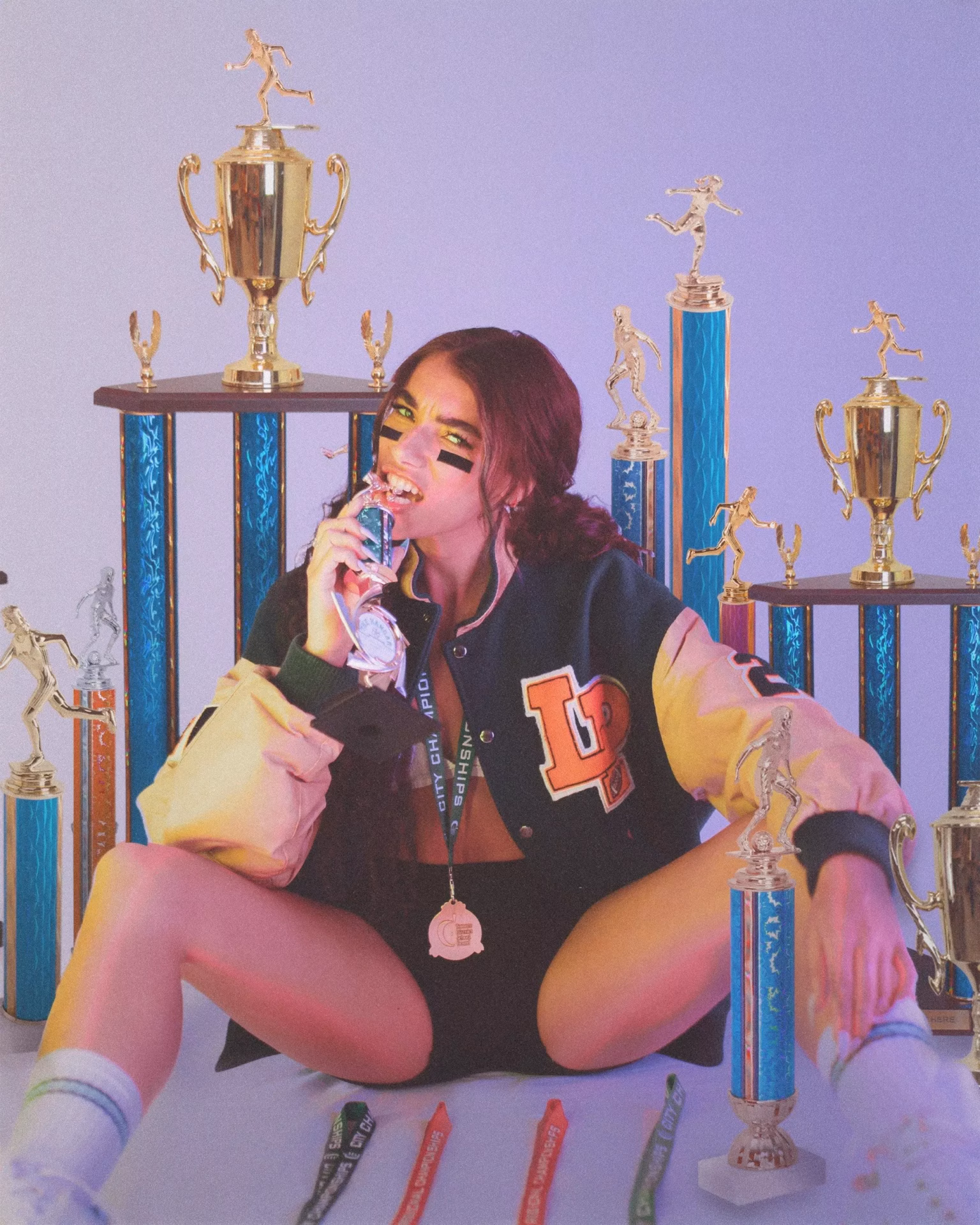 Quarantine Diaries: ARI Is Cuddling With Her Cat, Making Her Own Tea & Preparing For Her Debut ‘IDIOT GRL’ EP Release