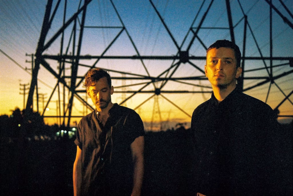 Bonobo & Totally Enormous Extinct Dinosaurs