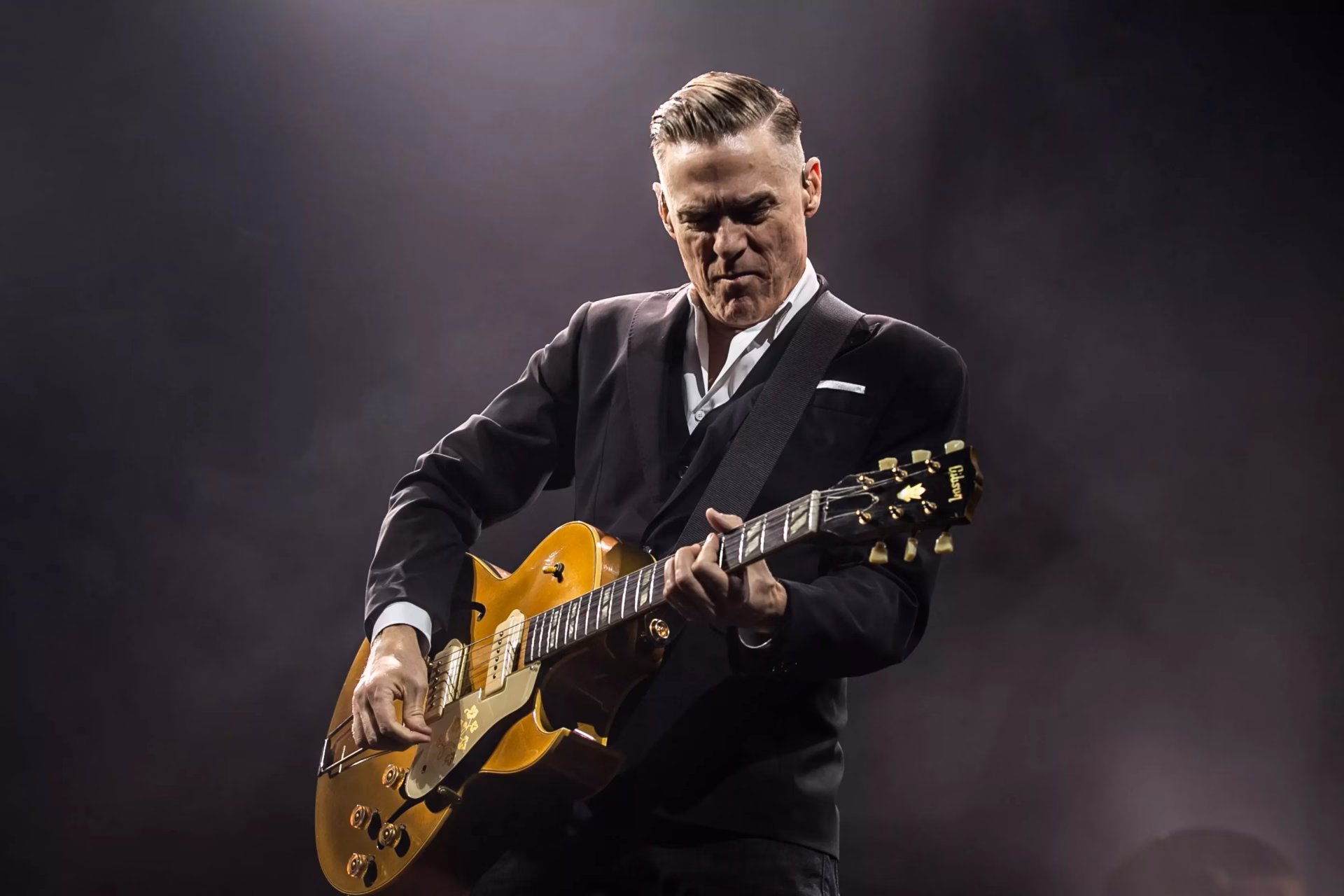 Bryan Adams 
