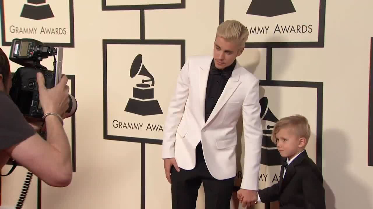 Justin Bieber, Jaxon Bieber: 58th GRAMMY Fashion Cam