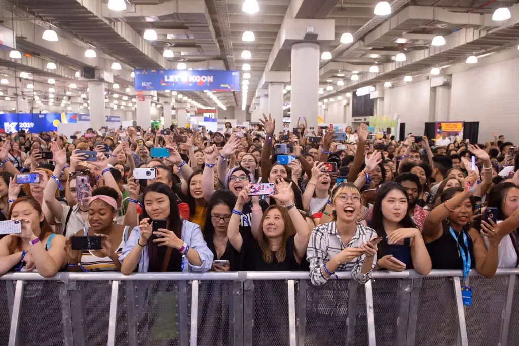 K-Pop Fans Unite On Twitter To Take Over #WhiteLivesMatter Hashtag With Messages Of Anti-Racism