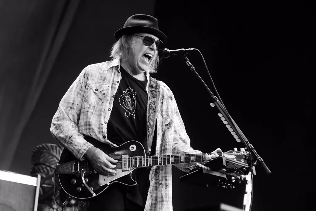 Neil Young Releases 2019 Live Version Of “Southern Man” With New Statement Against Racism