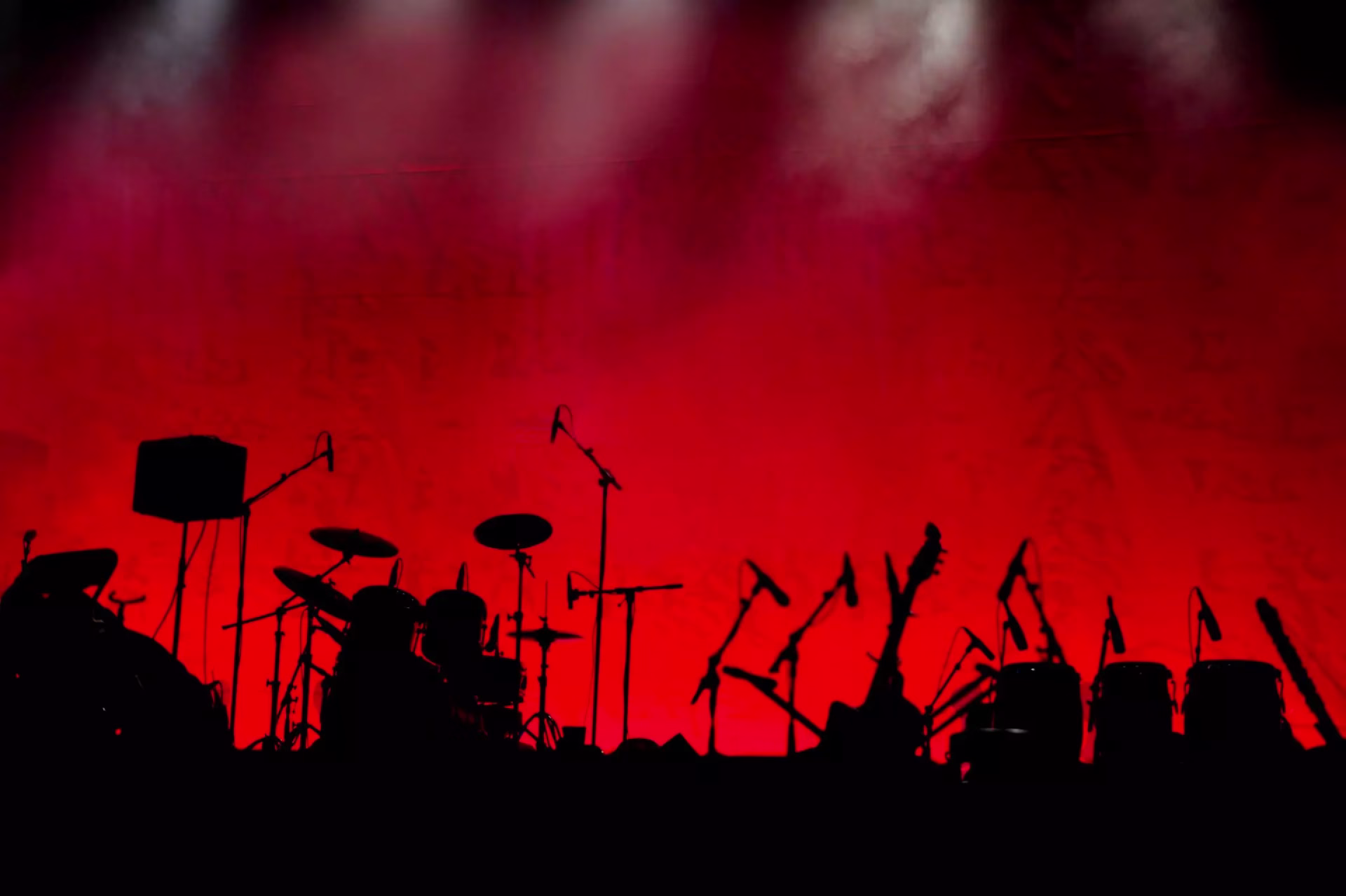 Music Buildings Across The Country To Light Up Red For #RedAlertRESTART