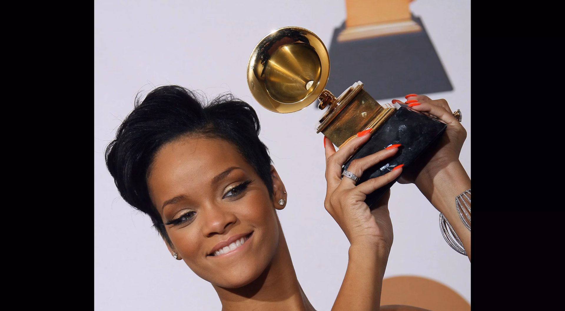 Rihanna: 5 Ways ‘Good Girl Gone Bad’ Was A RiRi revolution