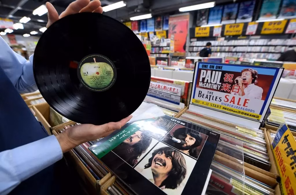 UK Music Consumers Gravitate Toward Media You Can Touch