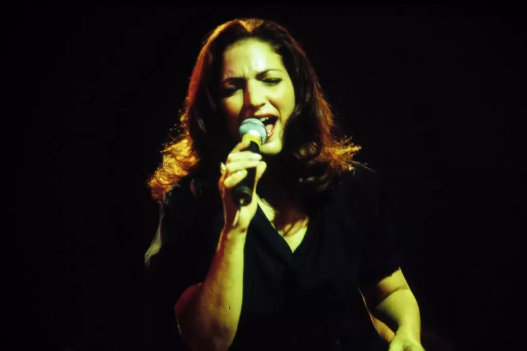 Gloria Estefan in 1995
