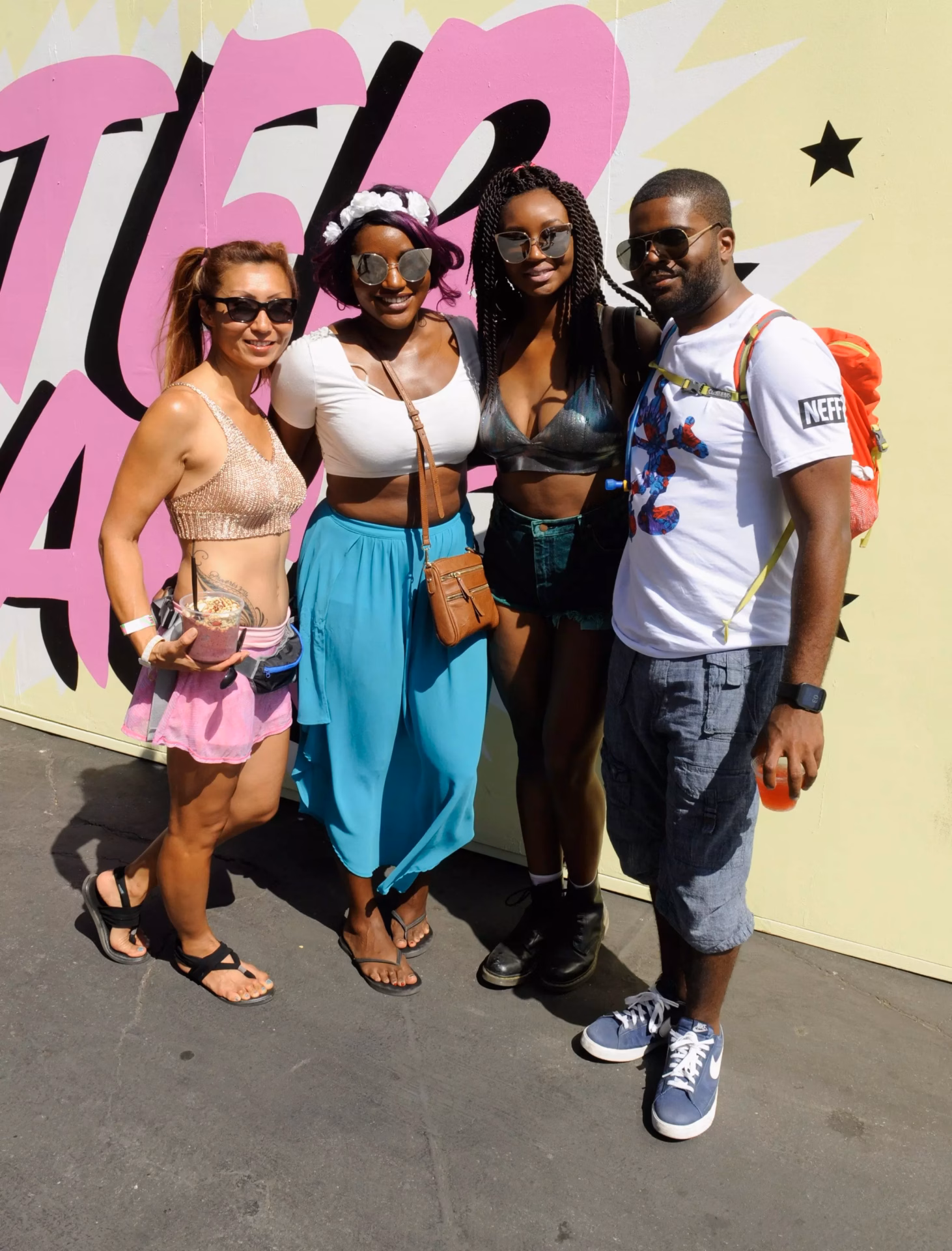 Festivalgoers at FYF 2017