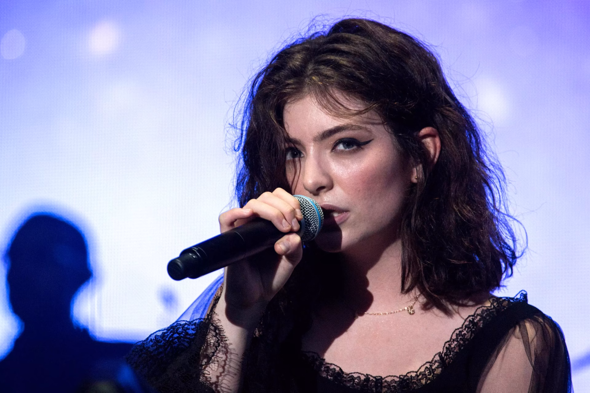 Lorde, Ed Sheeran, The Weeknd Tapped For 2017 VMAs