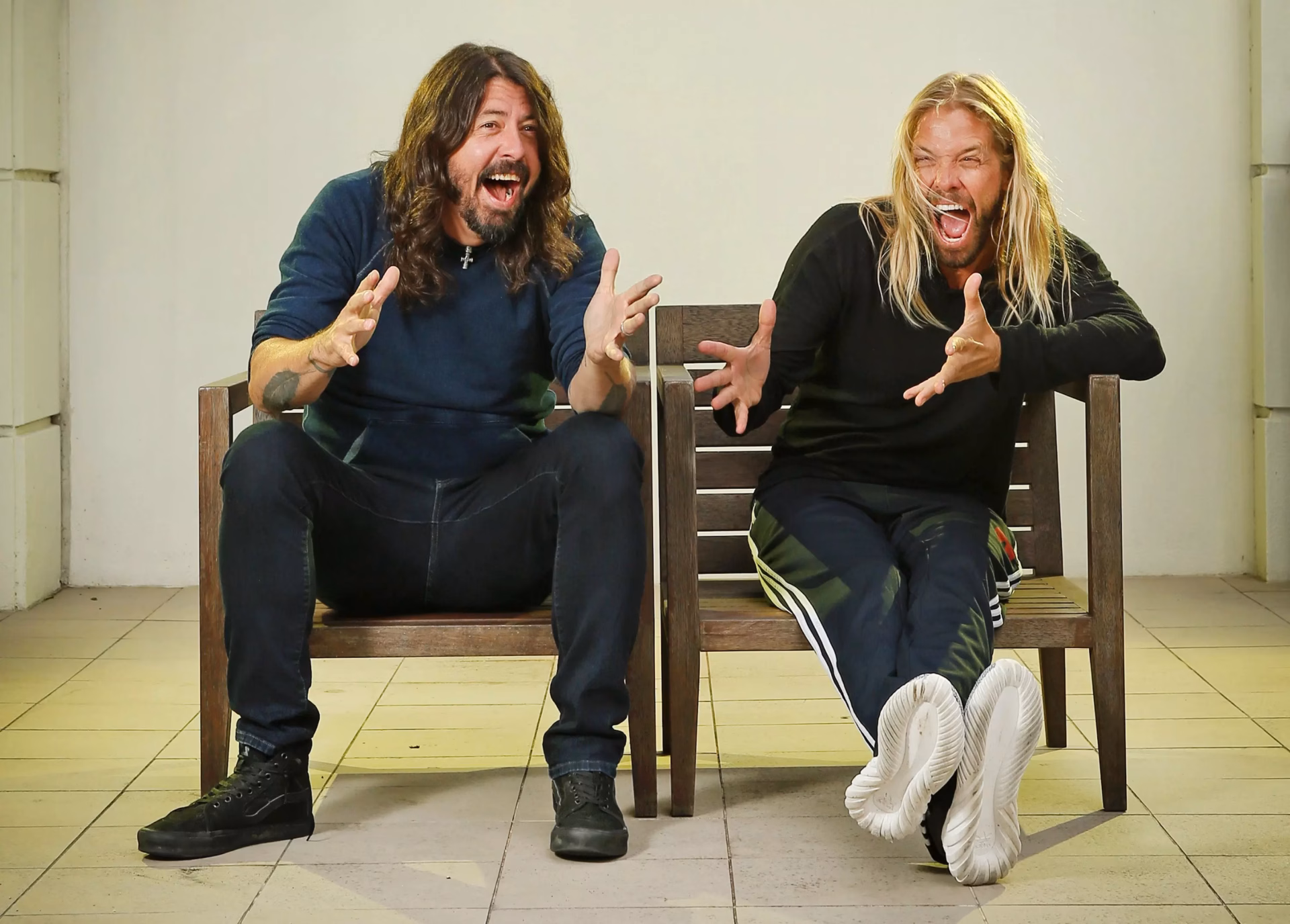 Dave Grohl Calls Early Foo’s Recordings “Total F****** Chaos”