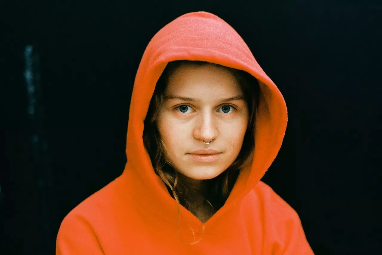 Girl In Red On New Album ‘If I Could Make It Go Quiet,’ Why The First Thought Isn’t Always The Best Thought