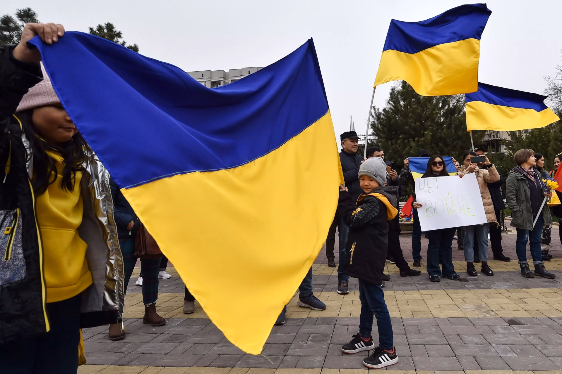 2022 GRAMMYs Partnering With Global Citizen For “Stand Up For Ukraine” Campaign With Live Segment On Sunday, April 3