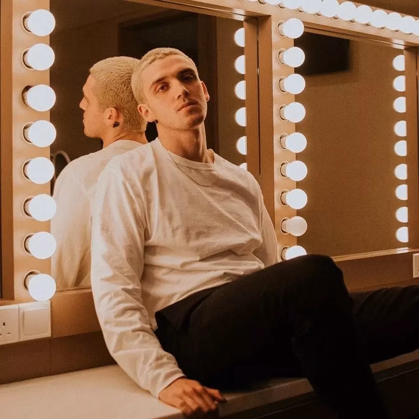 Lauv