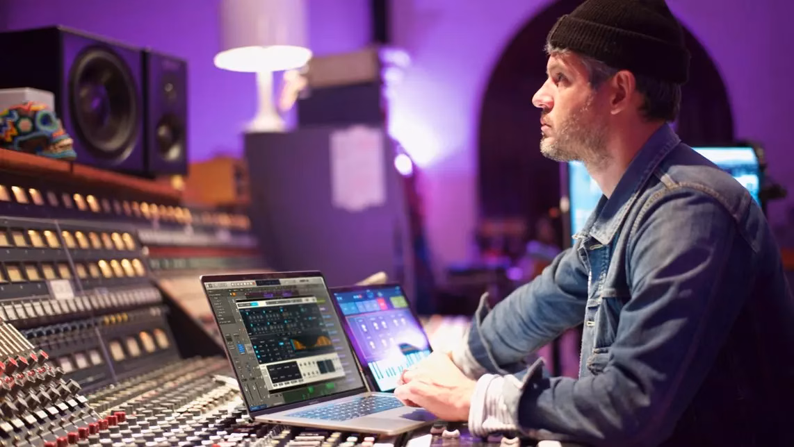 Paul Epworth uses Apple GarageBand and Logic Pro