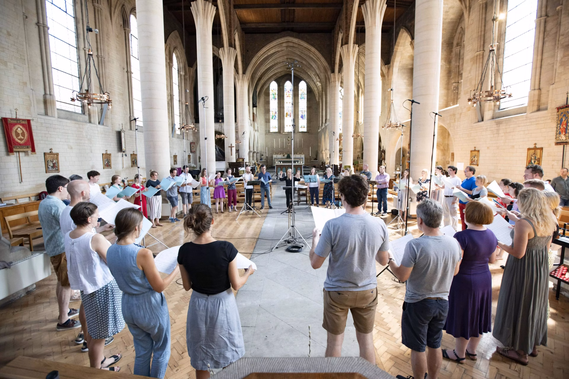 Hope For These Strange Times From An Unlikely Musical Source: Inside ORA Singers & Suzi Digby’s ‘Spem In Alium’