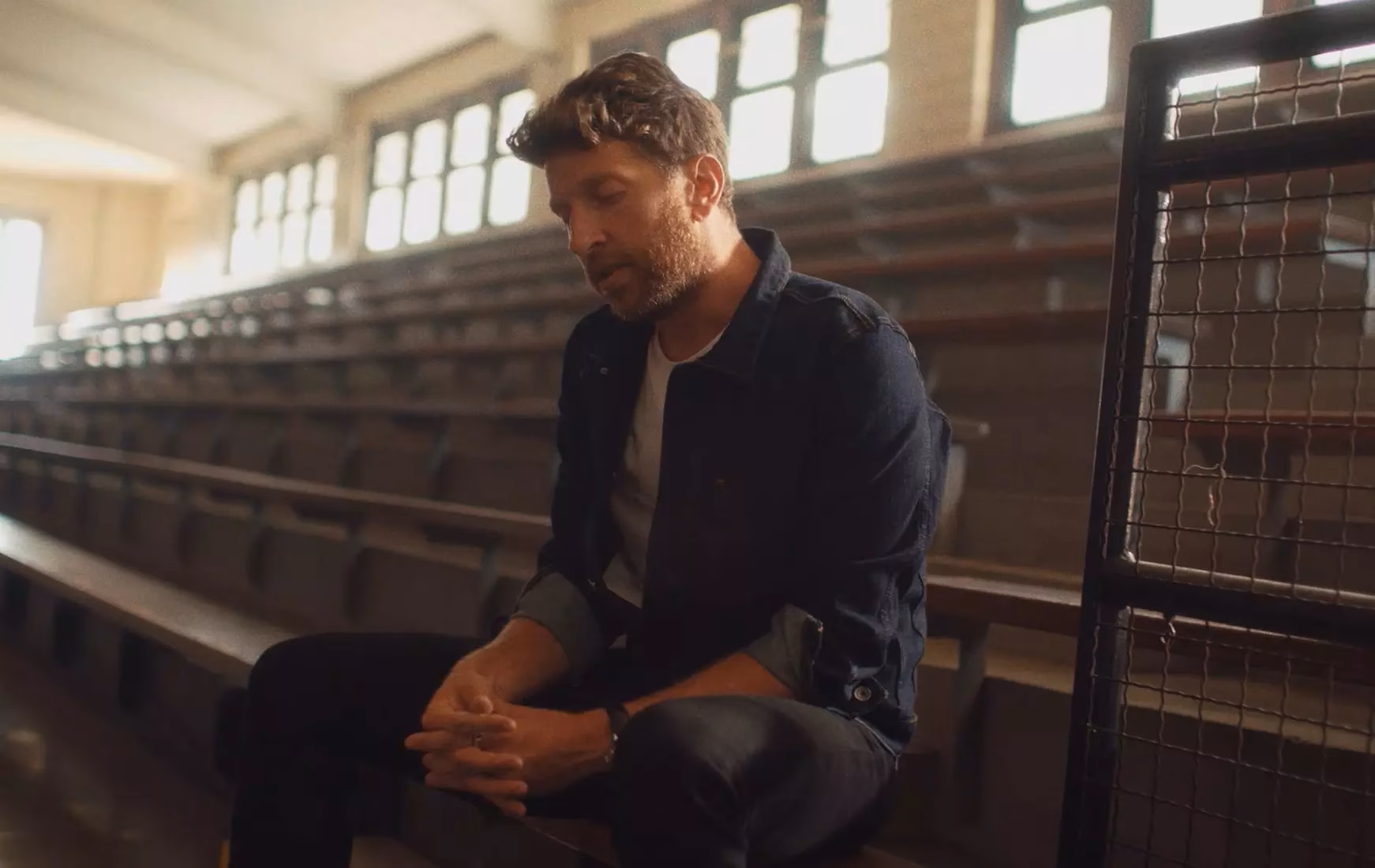 Brett Eldredge Comes Home To “Paris Illinois” For Press Play