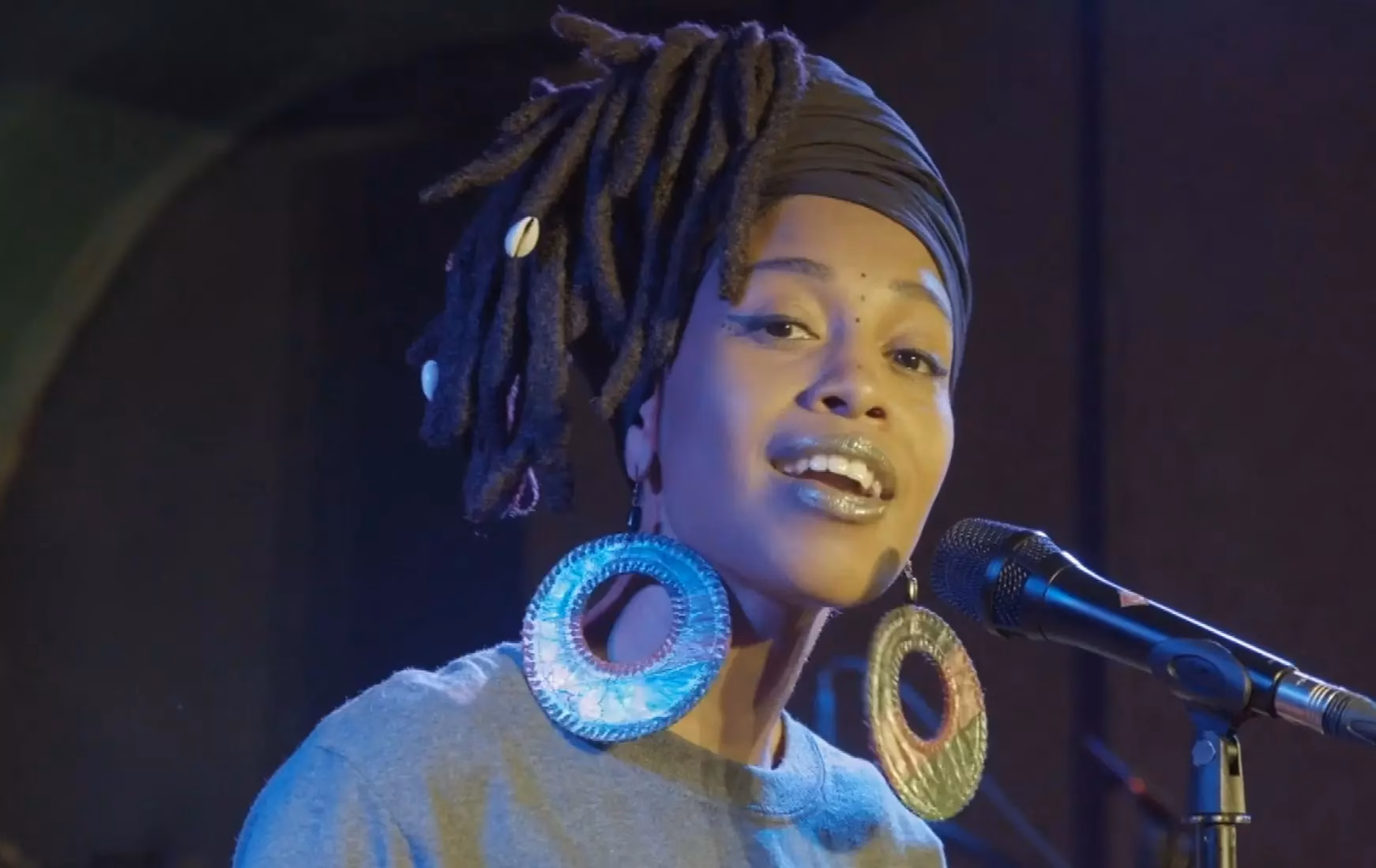 Jazzmeia Horn


 