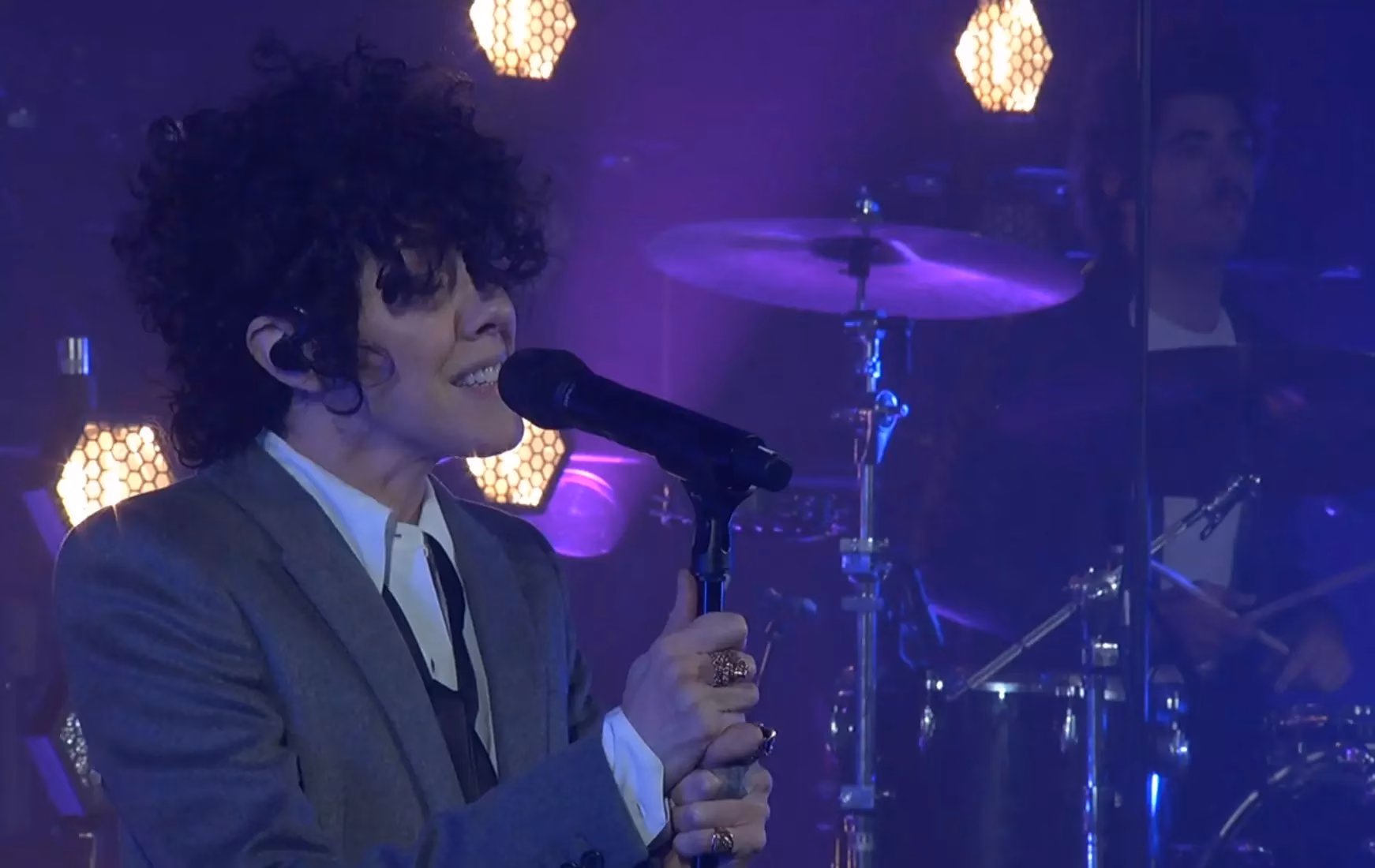 Press Play At Home: LP Performs Impassioned Version Of “The One That You Love”