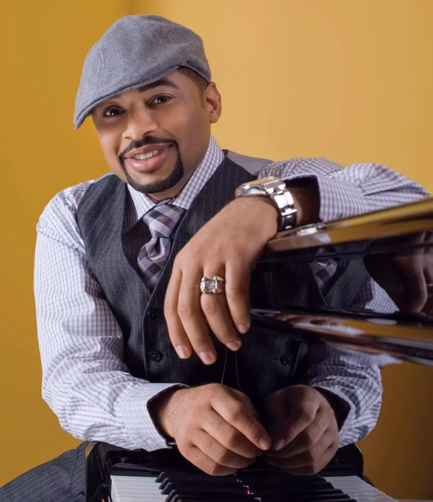 Smokie Norful