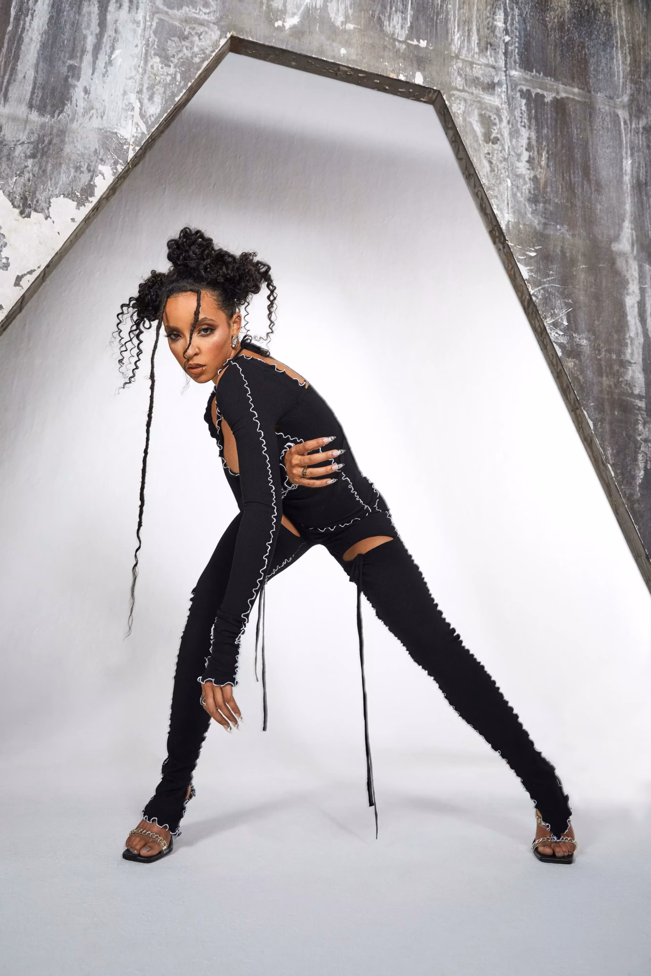 Tinashe’s ‘333’ Album Elevates Her To A New Level Of Freedom